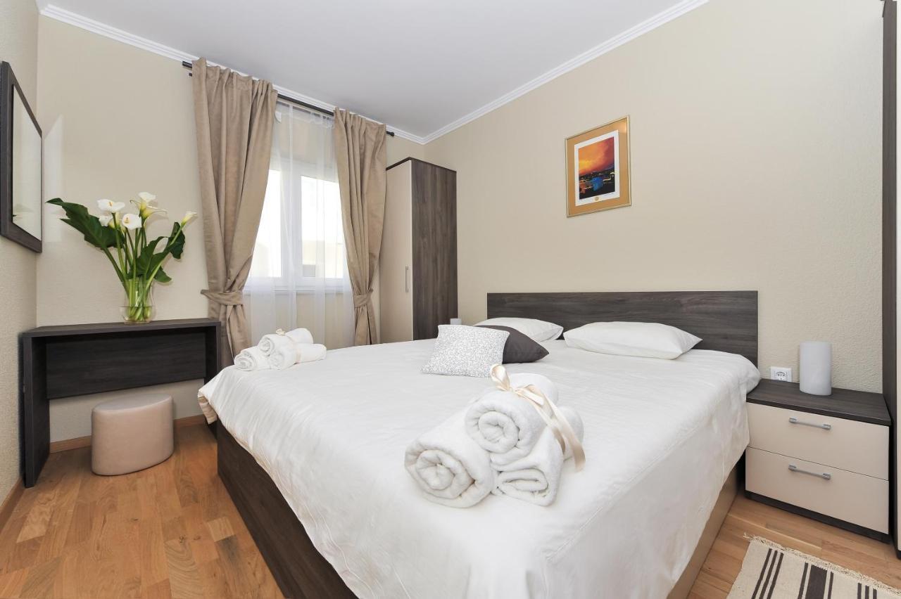 Apartmani Peric 1 Meka Draga Obrovac Exterior foto